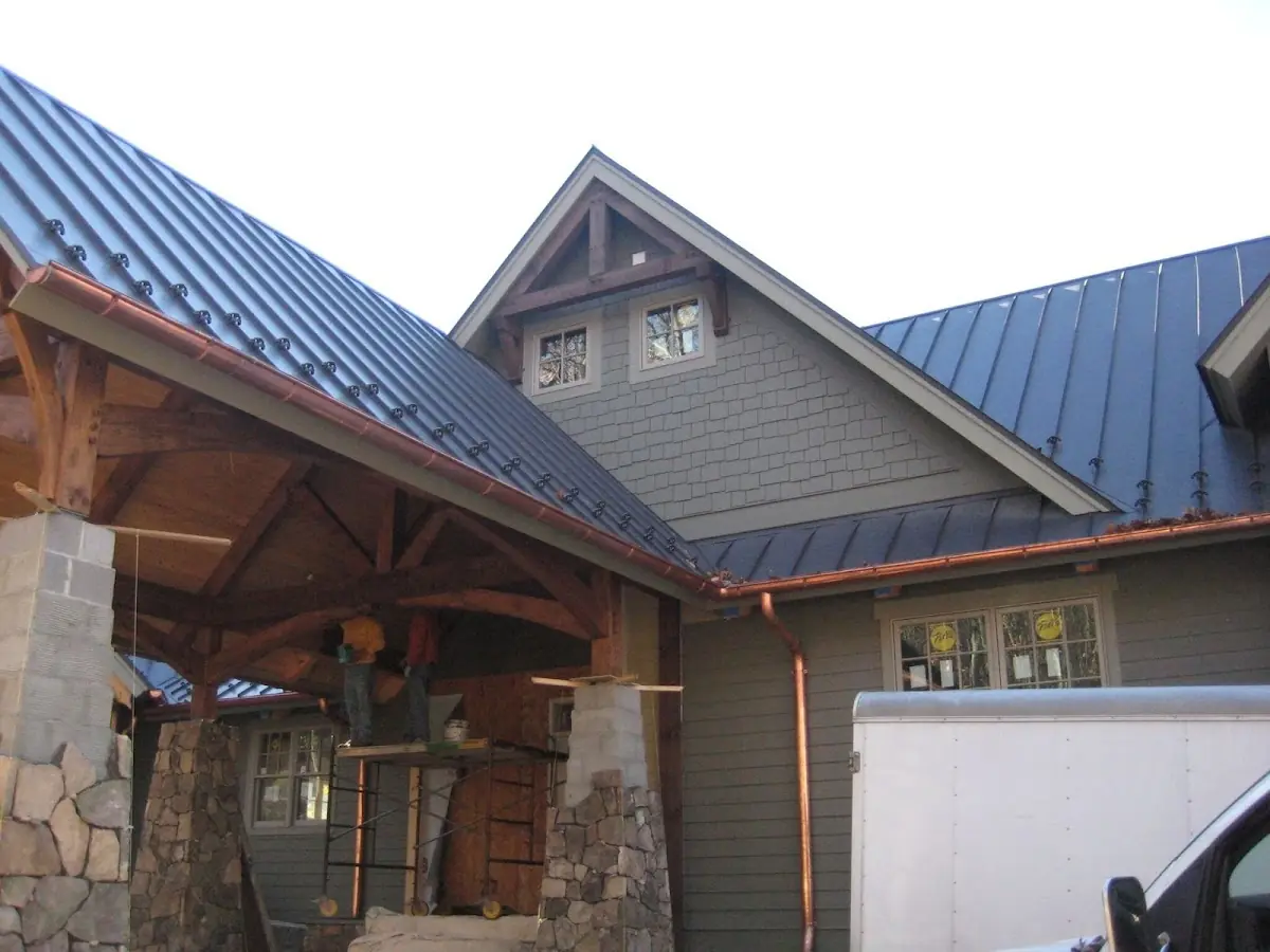 Craftsman Roofing team delivering quality roofing work in Manila